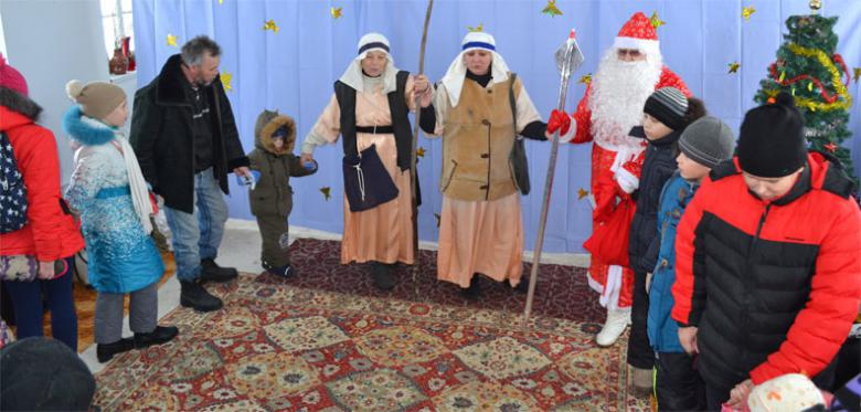 Рождественское представление провели активисты женского движения в с. Покровское