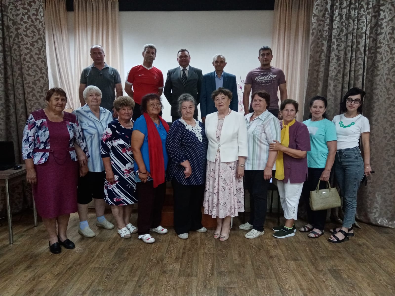 Встреча депутата  Тамары Казанцевой с избирателями Казанского района